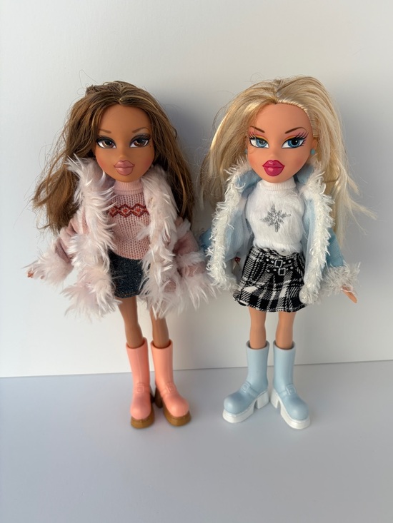 MGA Entertainment Other - RARE Vintage 2001 Bratz Winter Girlz - Cloe & Yazmin